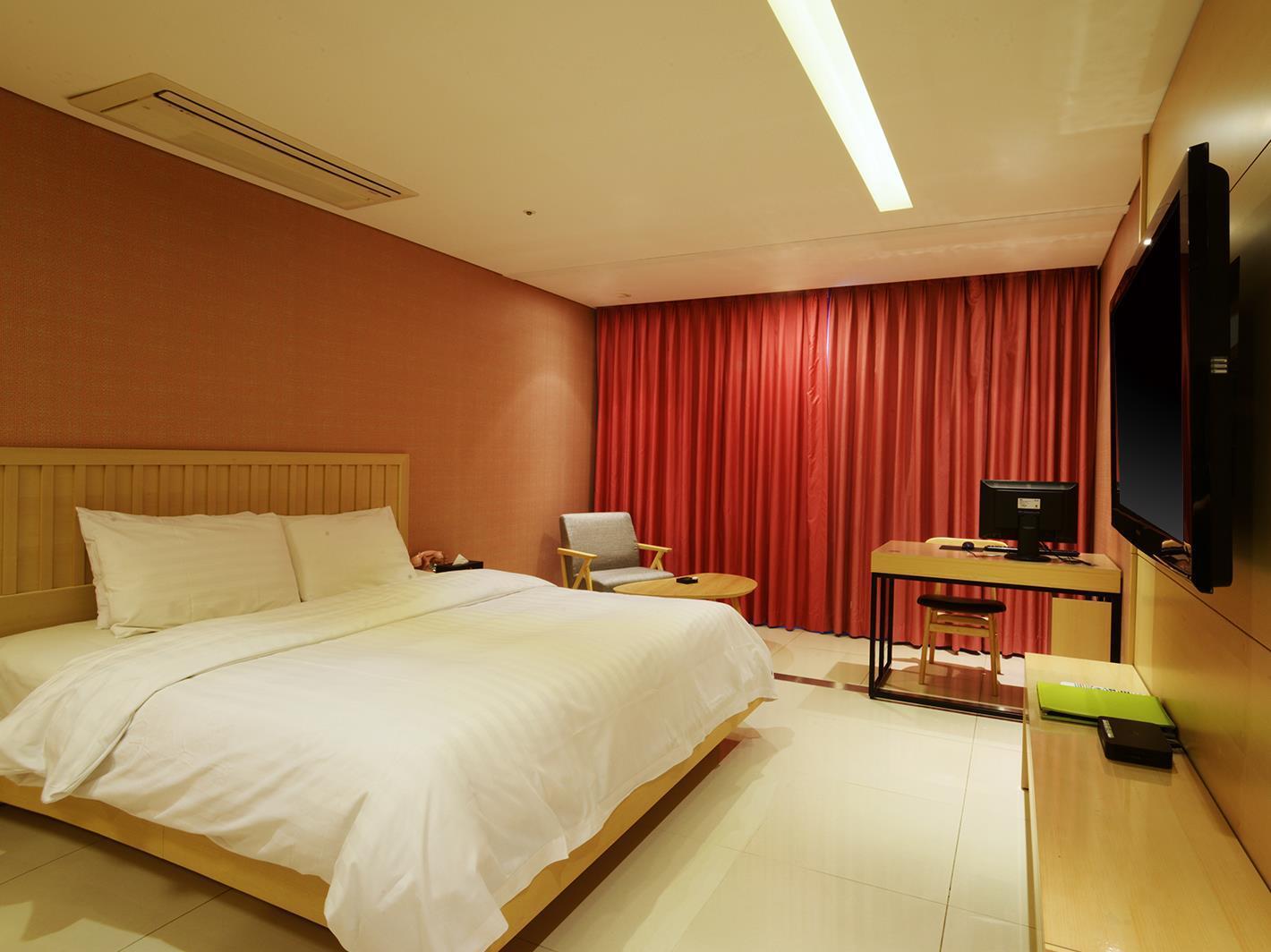 Lifestyle R Hotel