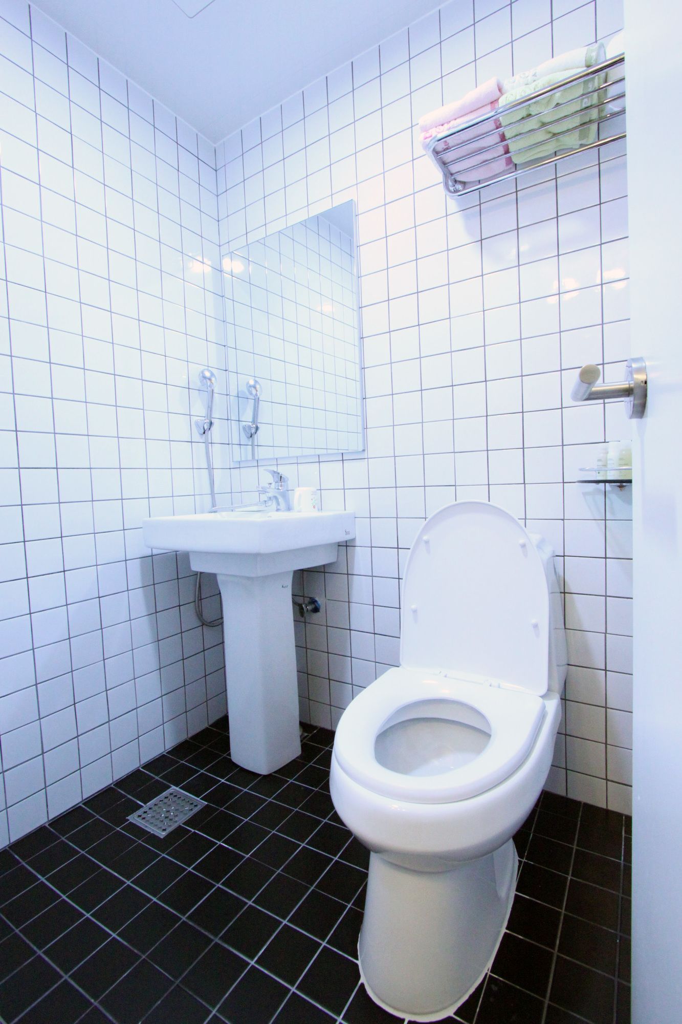 LikeU Guest house