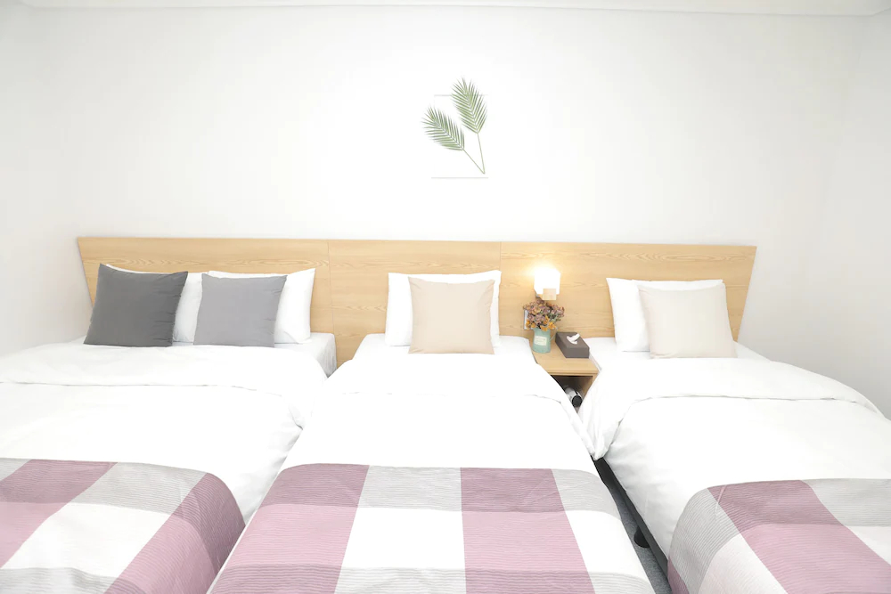 Line Hotel
