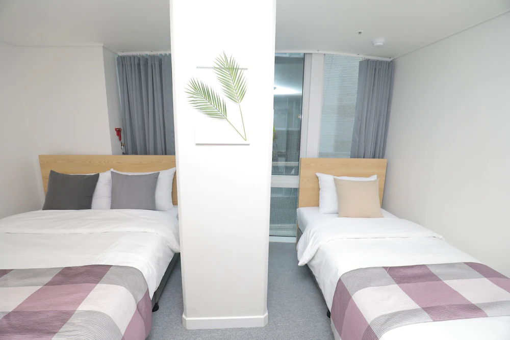 Line Hotel