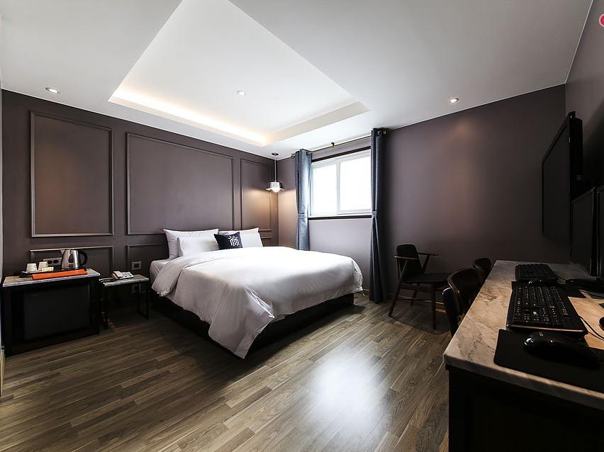 Lin Hotel