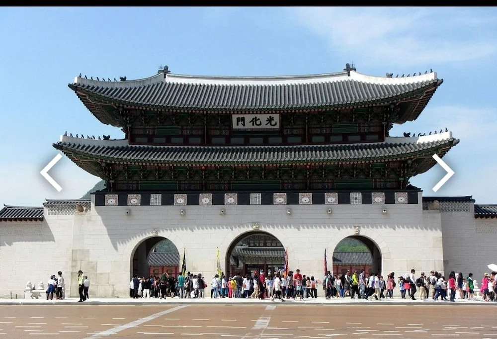 Living Castle Gwanghwamun