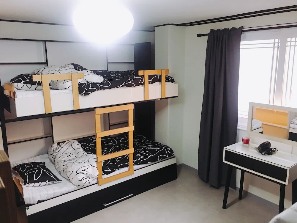 Lux Guesthouse - Hostel