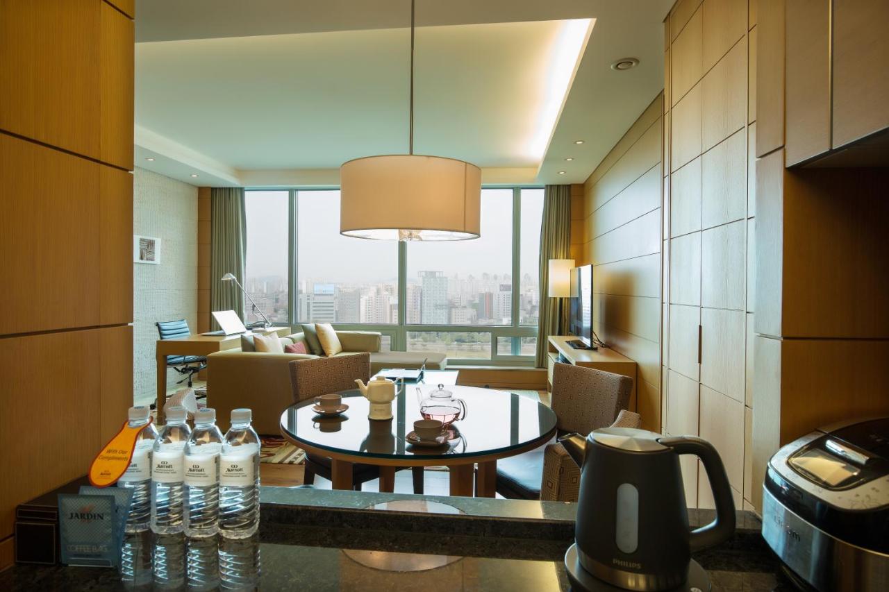 Yeouido Park Centre, Seoul - Marriott Executive Apartments