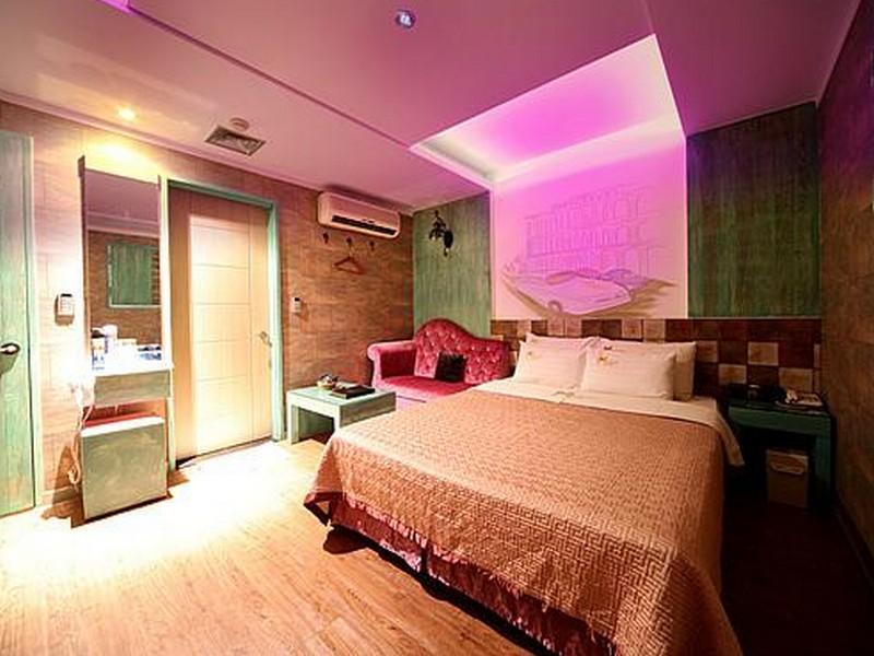 Metro 21 Hotel