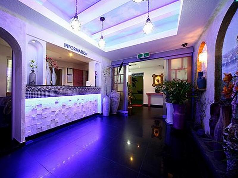 Metro 21 Hotel