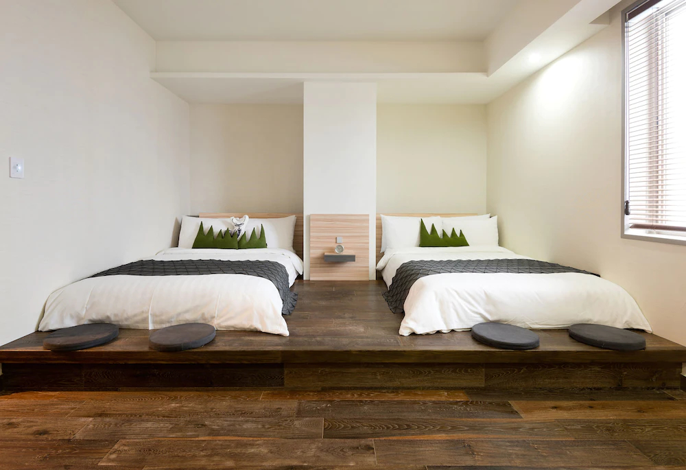Metro Hotel