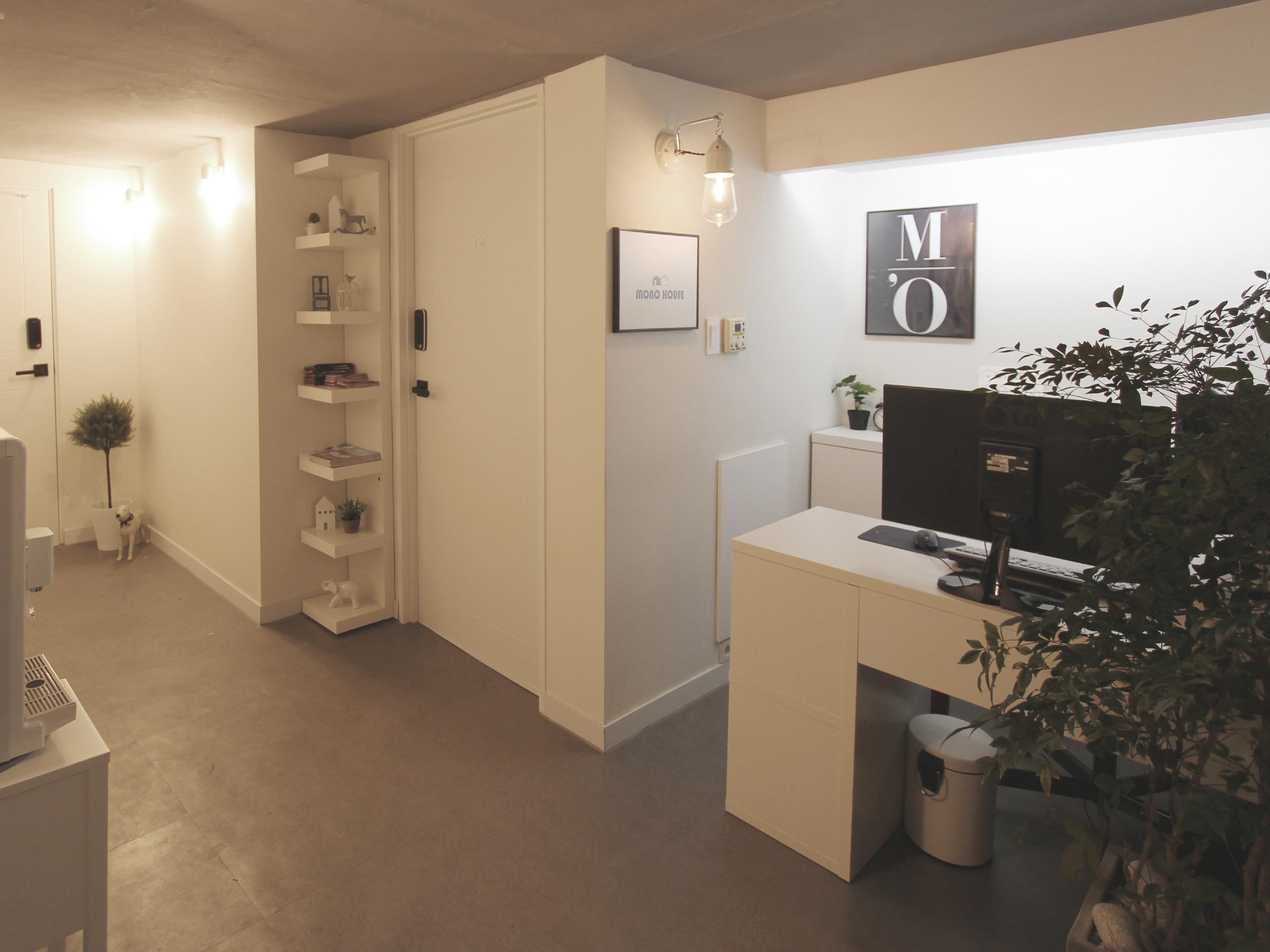 Mono House Hongdae