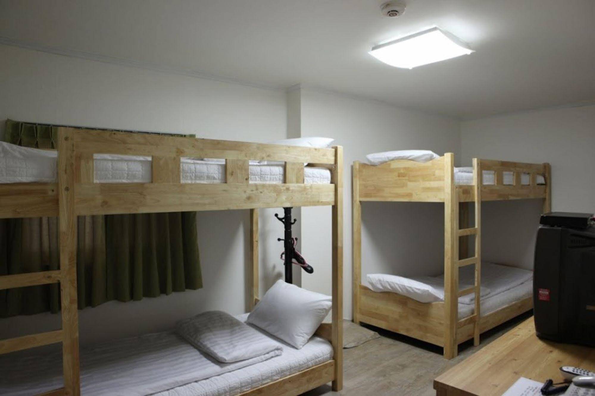 Moon's Hostel
