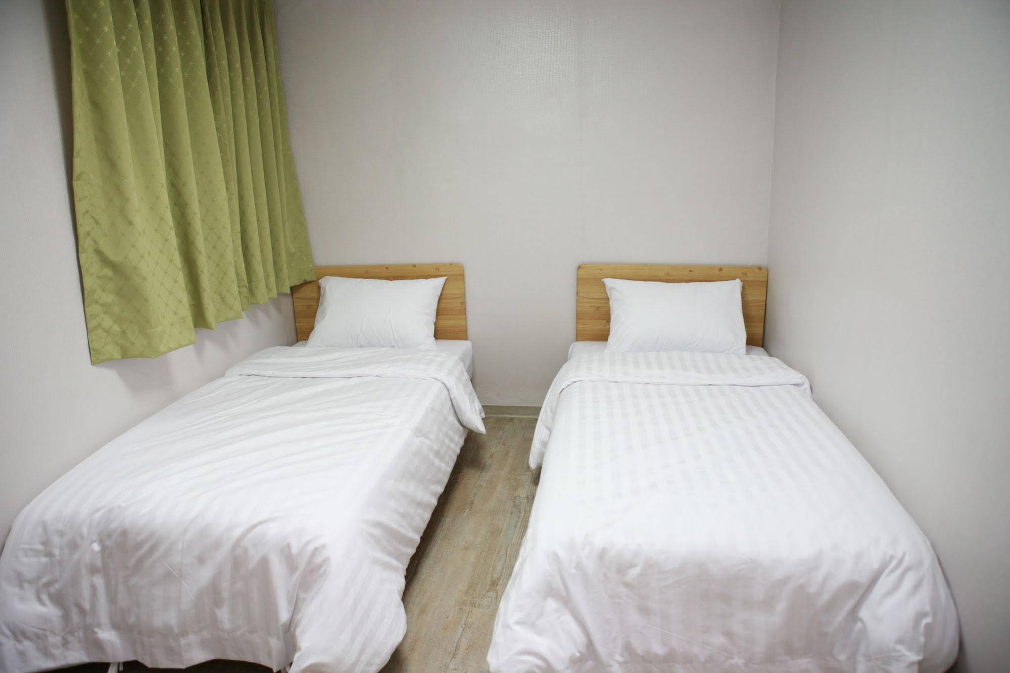 Moon's Hostel