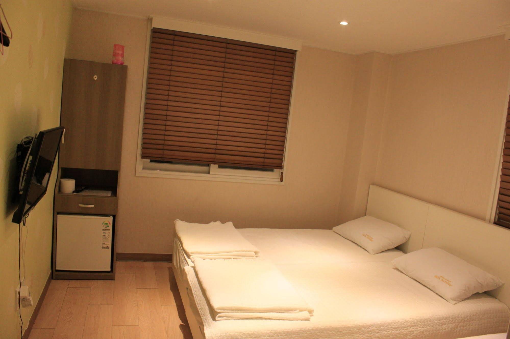 Moon Sun Guesthouse