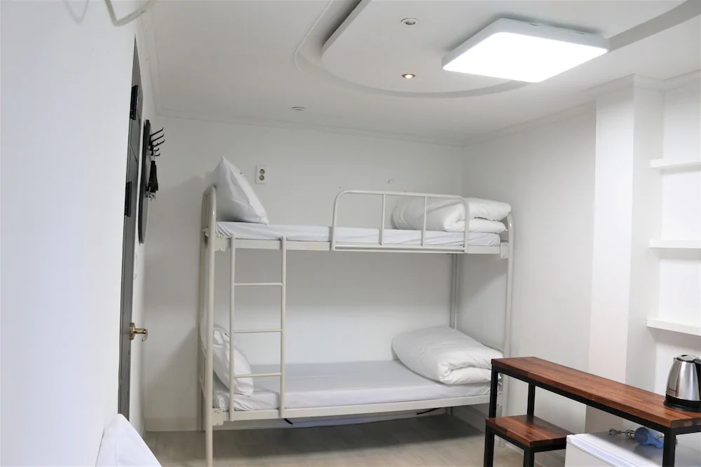 Must Stay Hotel