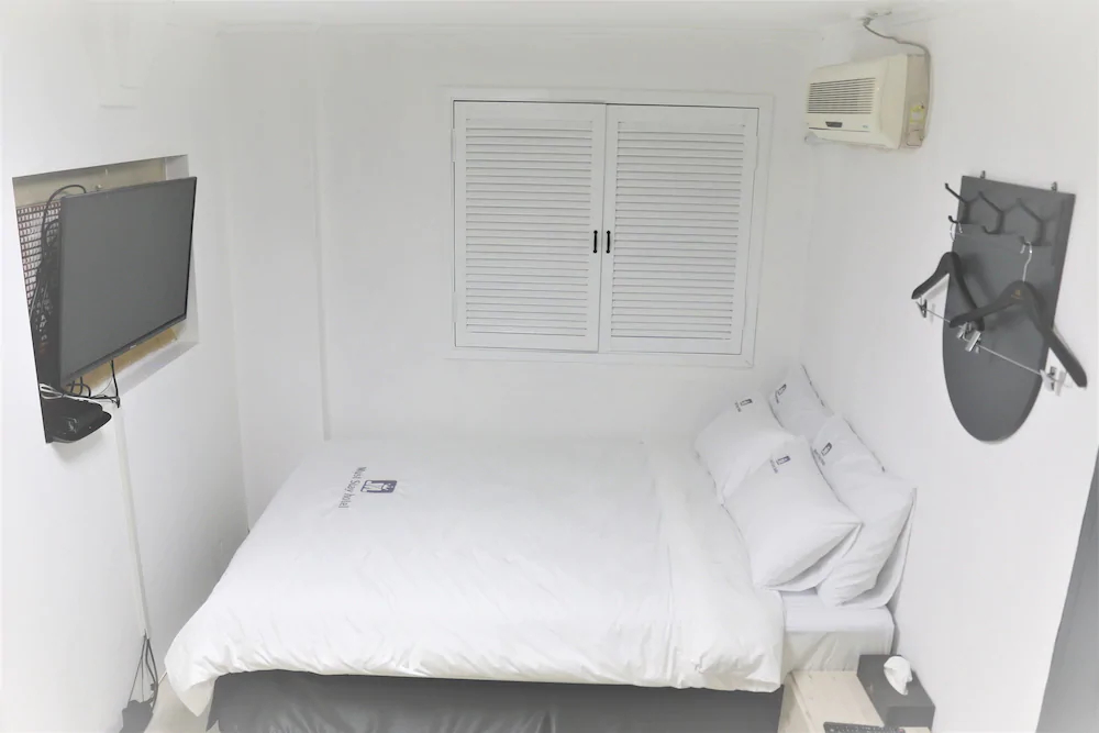 Must Stay Hotel