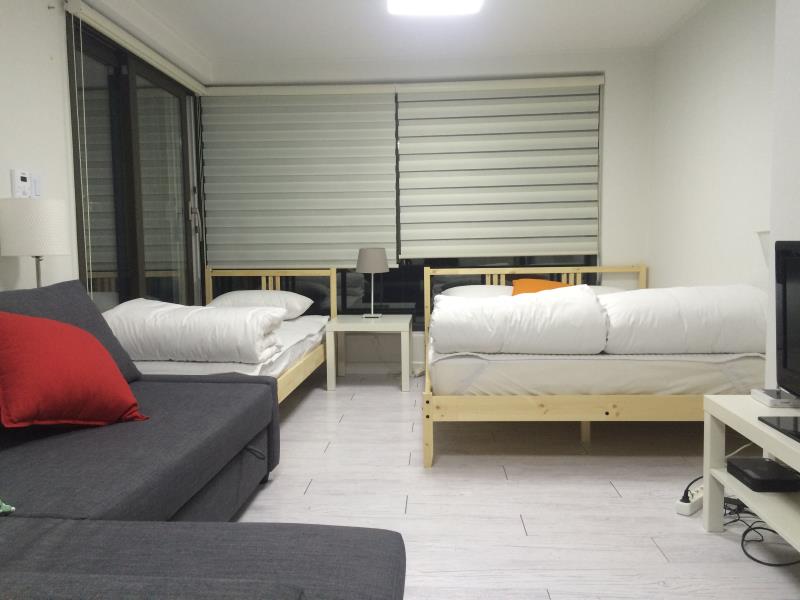 Myeongdong Artmonstay Guesthouse