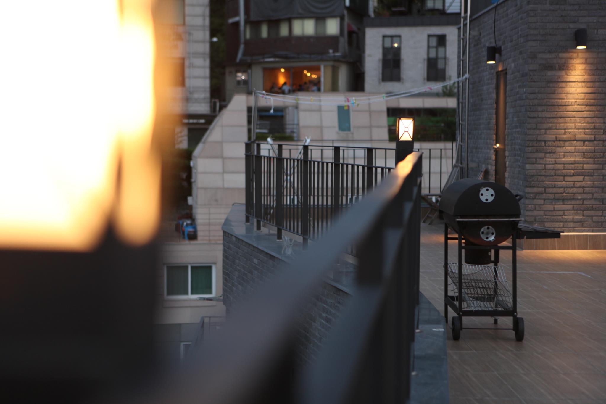 Myeongdong Artmonstay Guesthouse