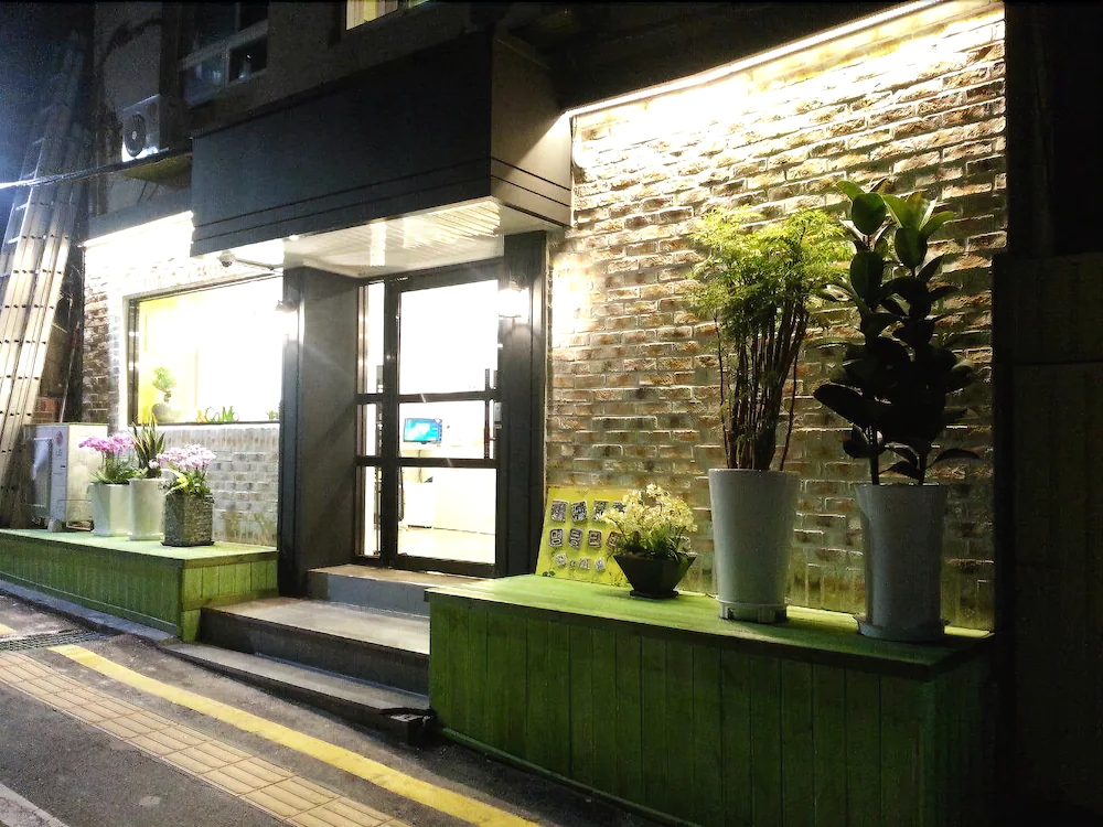 Myeongdong Guest House Como