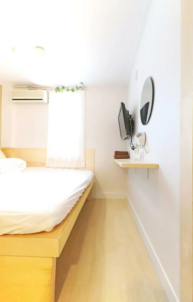Myeongdong Town Guesthouse