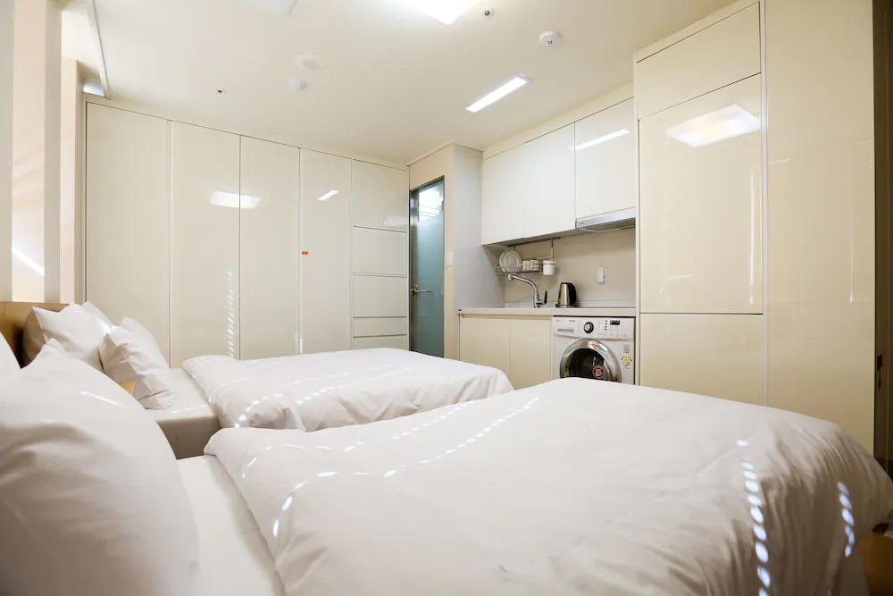 Navi Hotel Residence