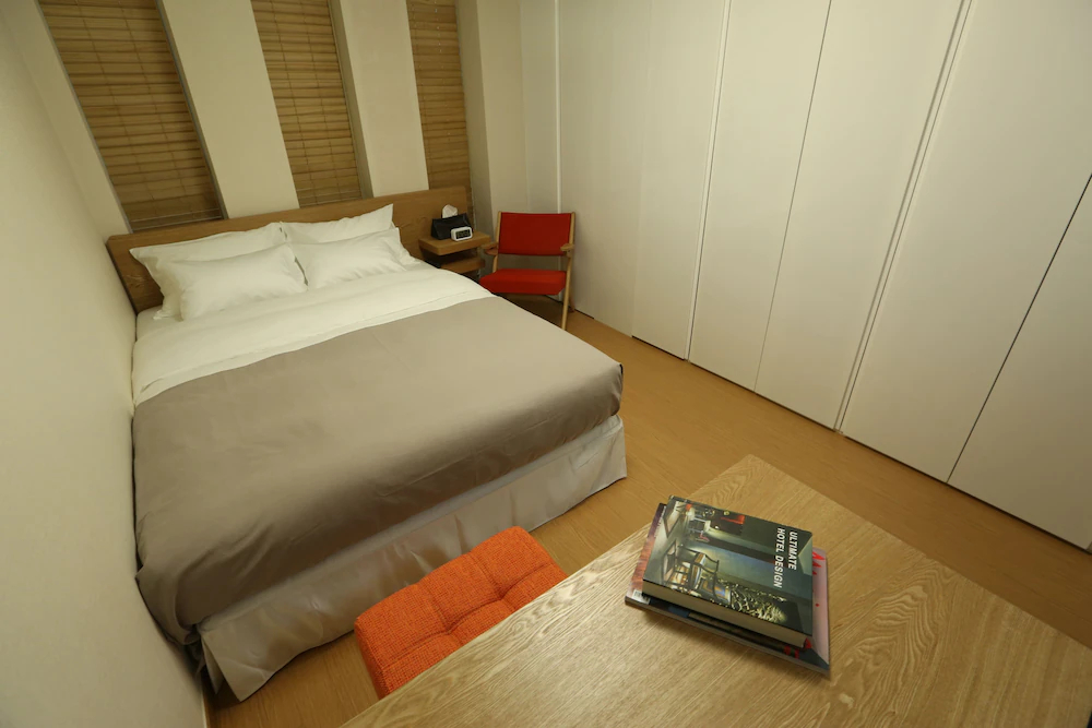 Navi Hotel Residence