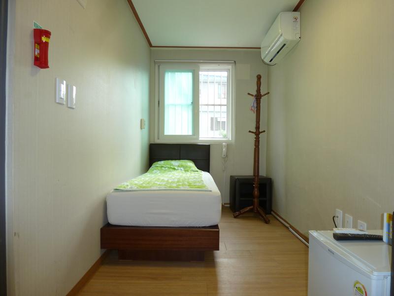 New Myeong-Dong Guesthouse