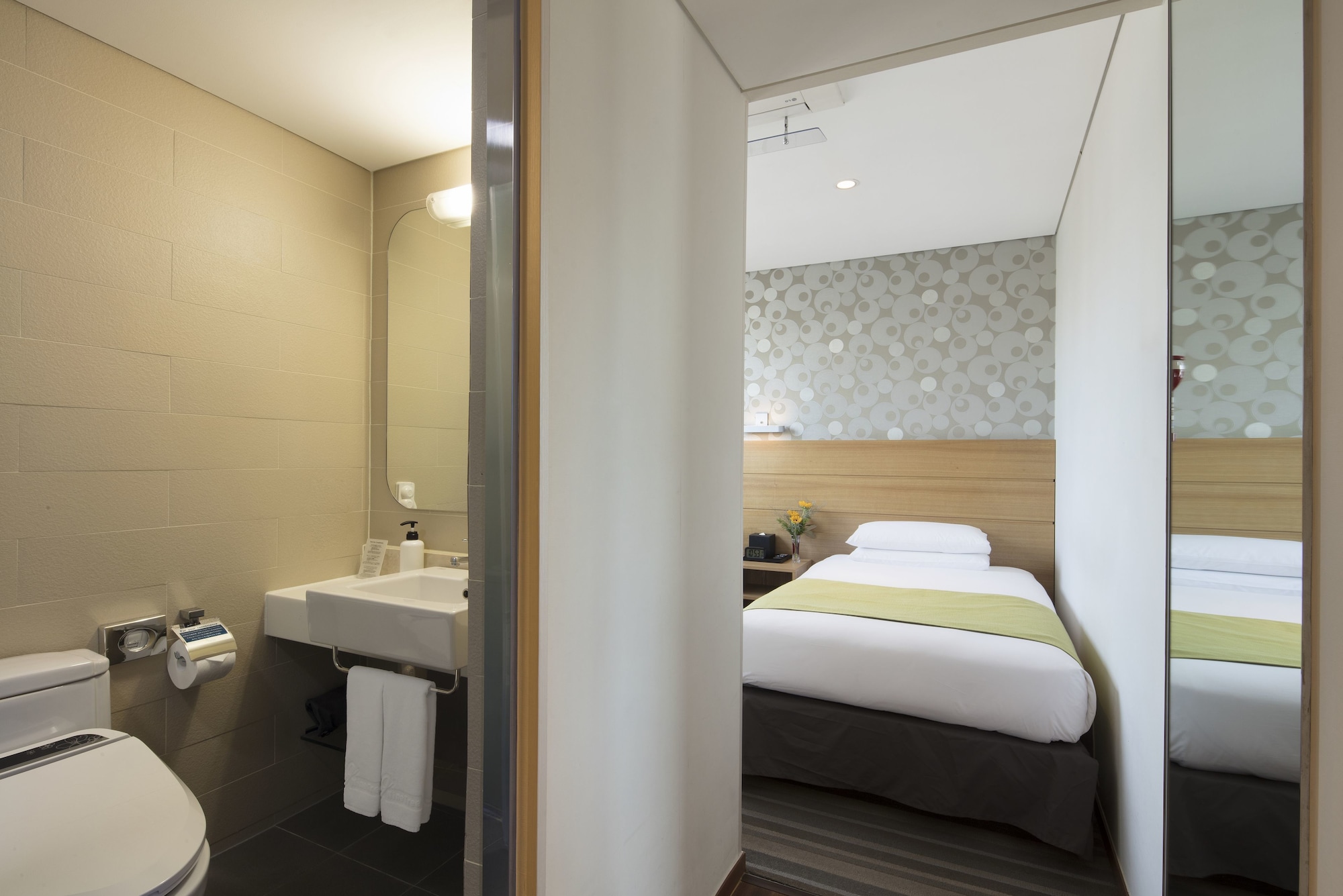 Nine Tree Hotel Myeongdong