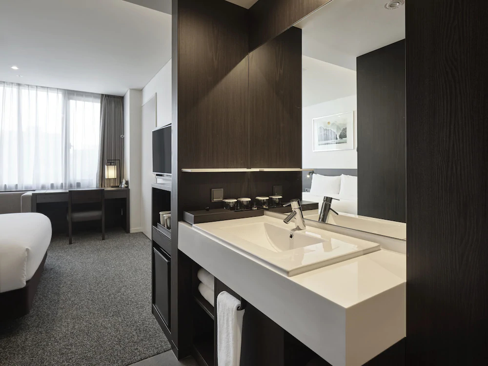 Nine Tree Premier Hotel Insadong