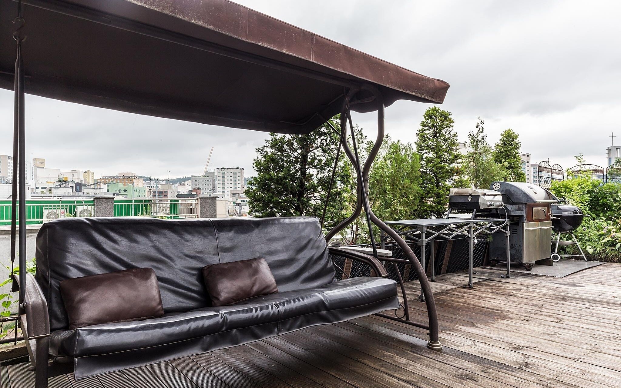 Nokbeon Hotel Galley