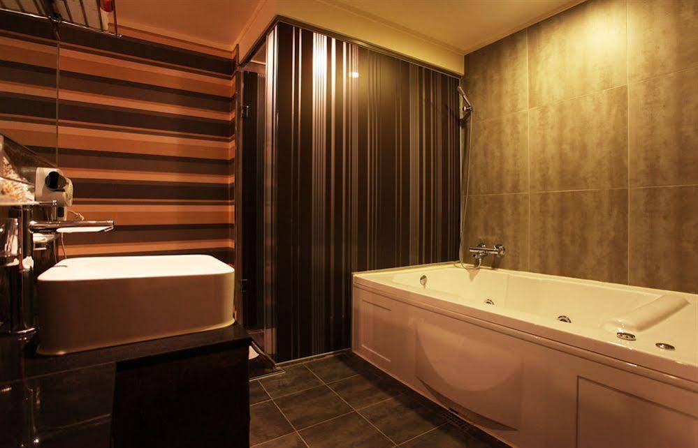 Nox Hotel