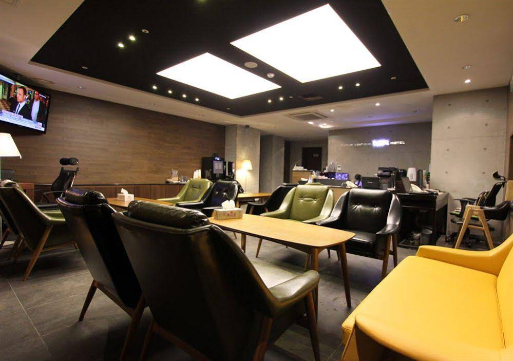 Nox Hotel