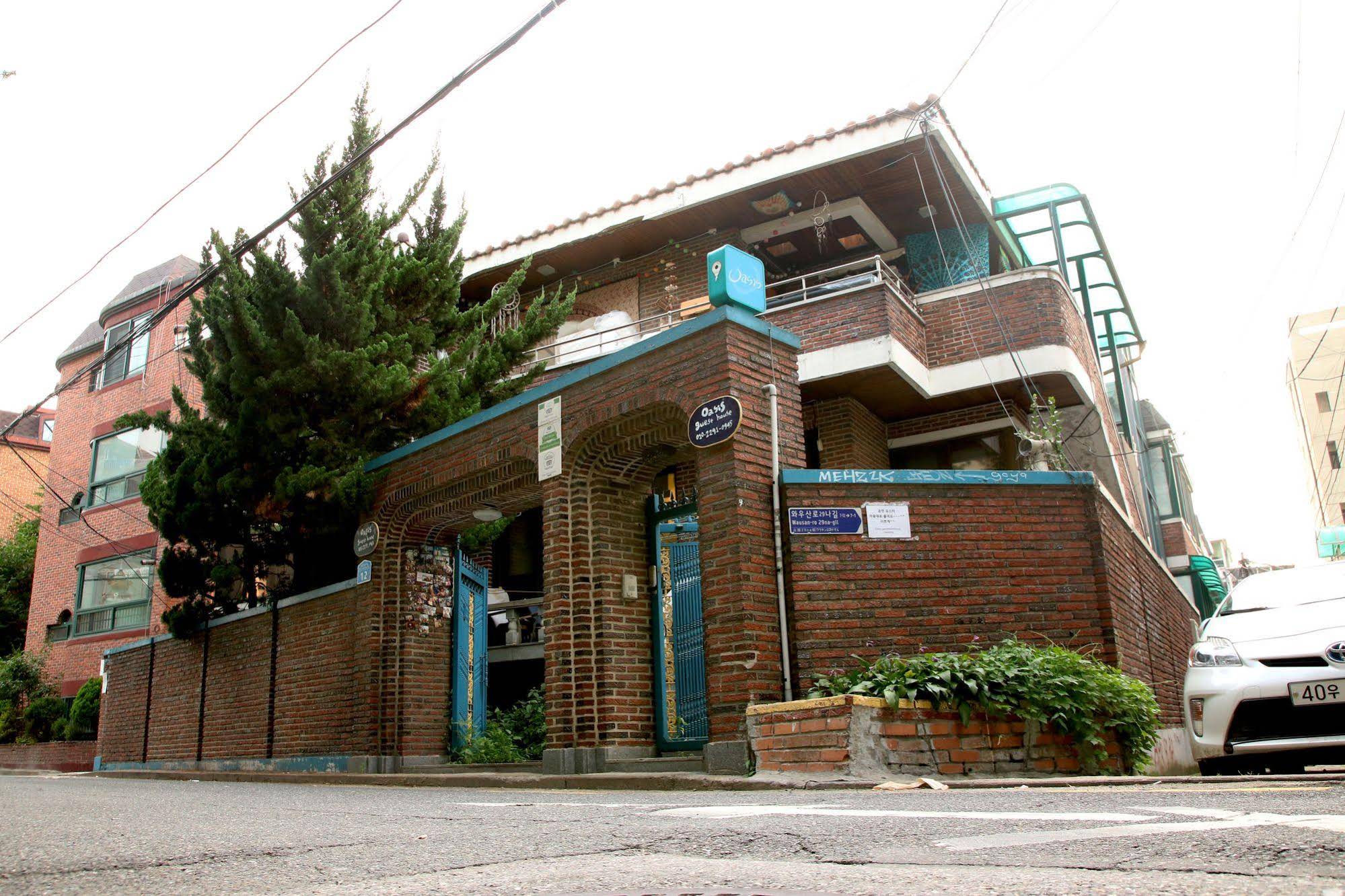 Oasis Guesthouse