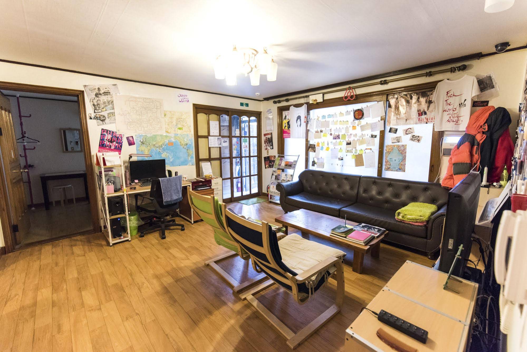 Oasis Guesthouse