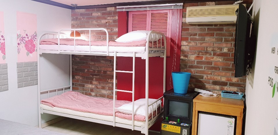 Oppa Hostel