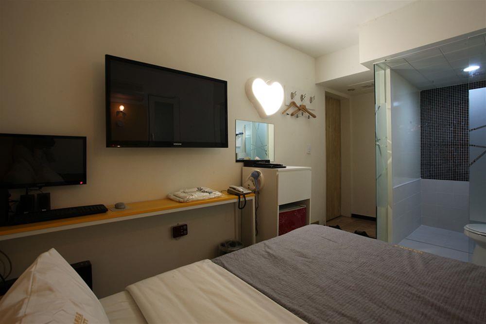 Orange County Hotel