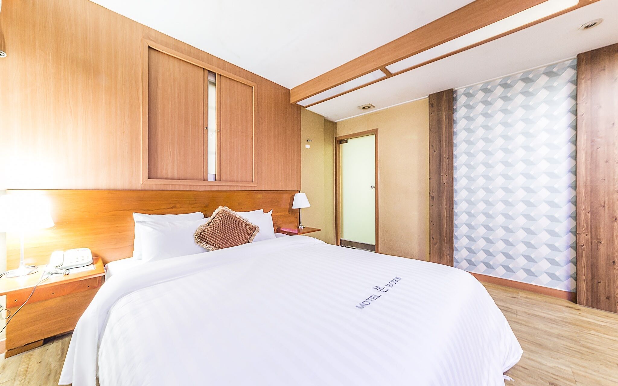 Oryu Bon Motel