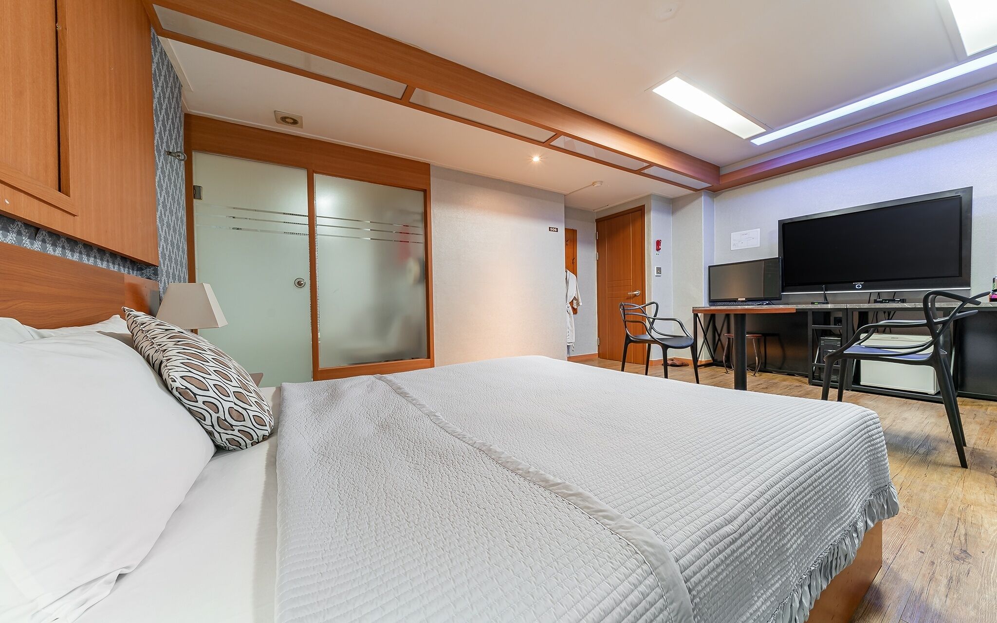 Oryu Bon Motel