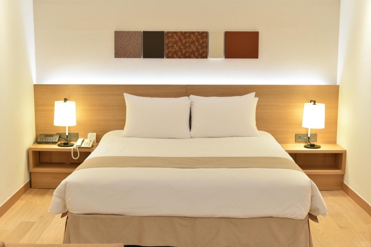 Pacific Hotel