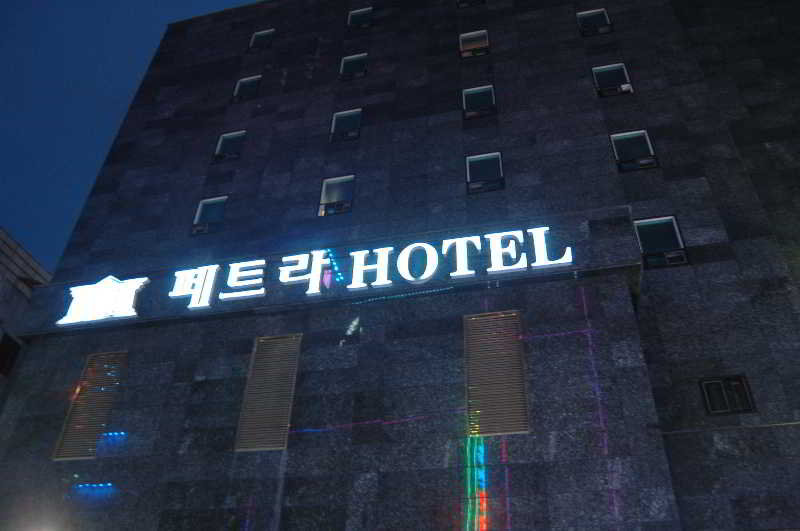 Petra Hotel