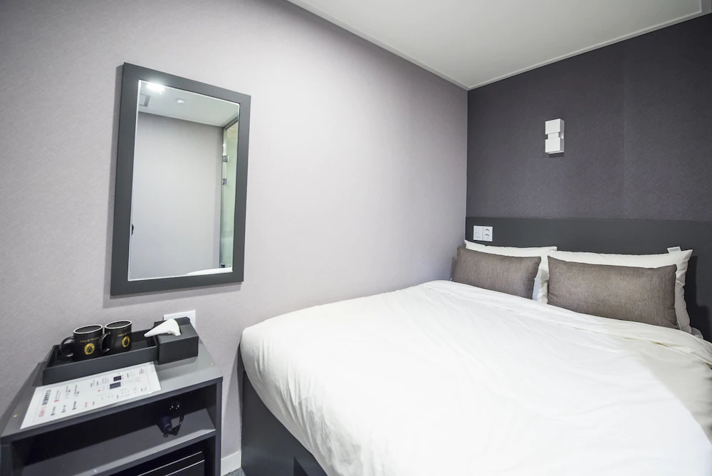 Philstay Myeongdong Metro