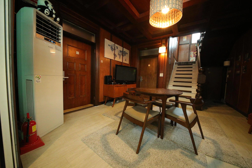 Stitches Guesthouse