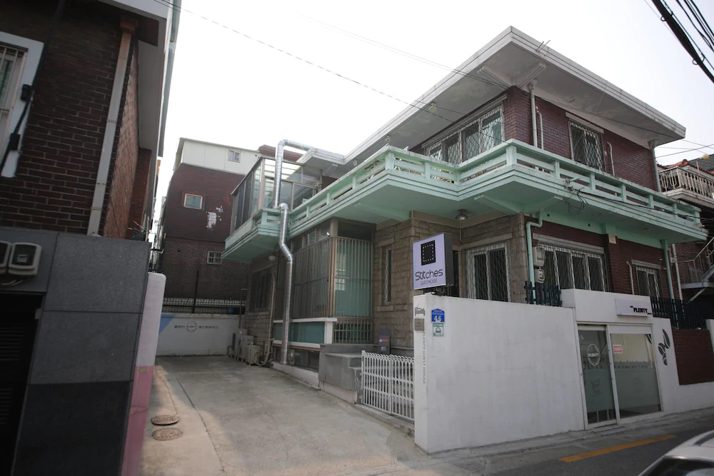 Stitches Guesthouse