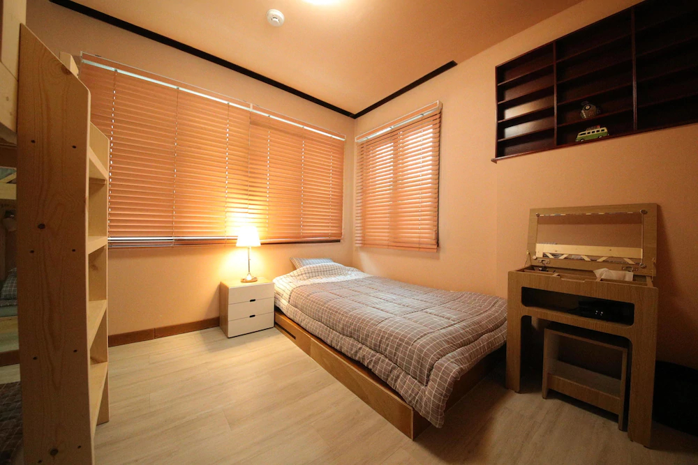 Stitches Guesthouse
