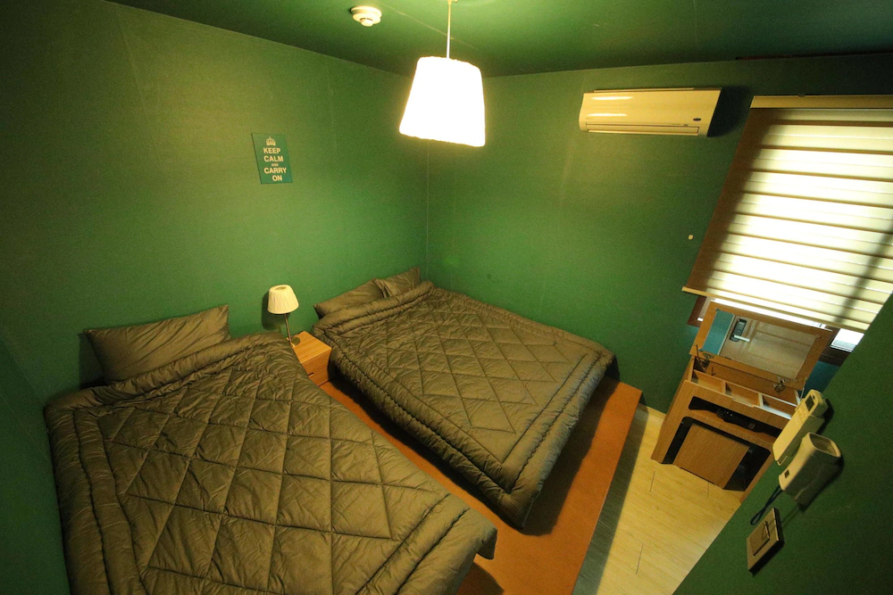 Stitches Guesthouse