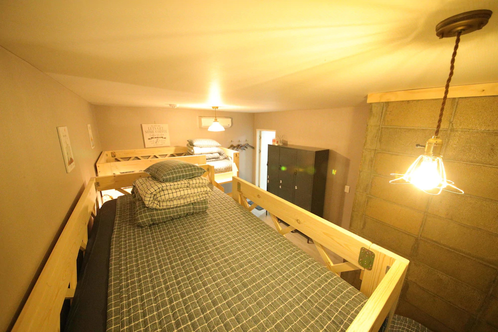 Stitches Guesthouse