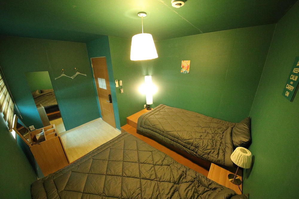 Stitches Guesthouse