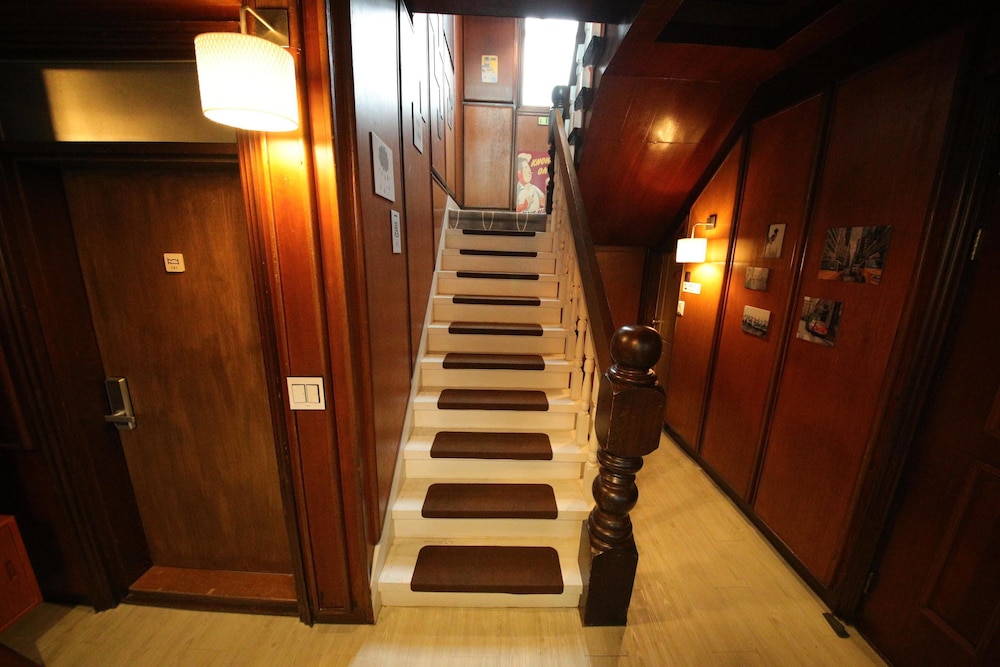 Stitches Guesthouse