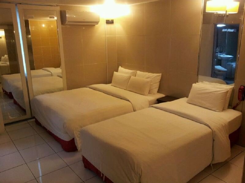 Plex Hotel