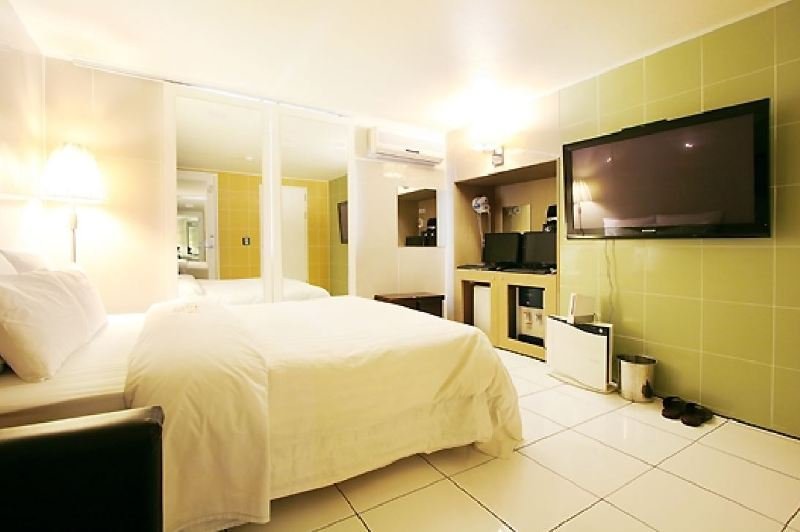 Plex Hotel