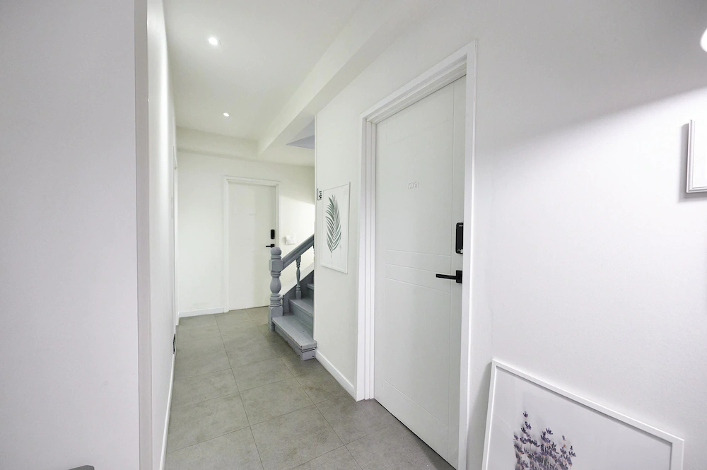 Queen House Hongdae