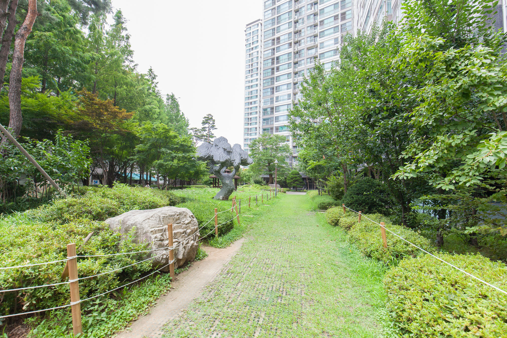 Ricenz Condominium Tower Seoul
