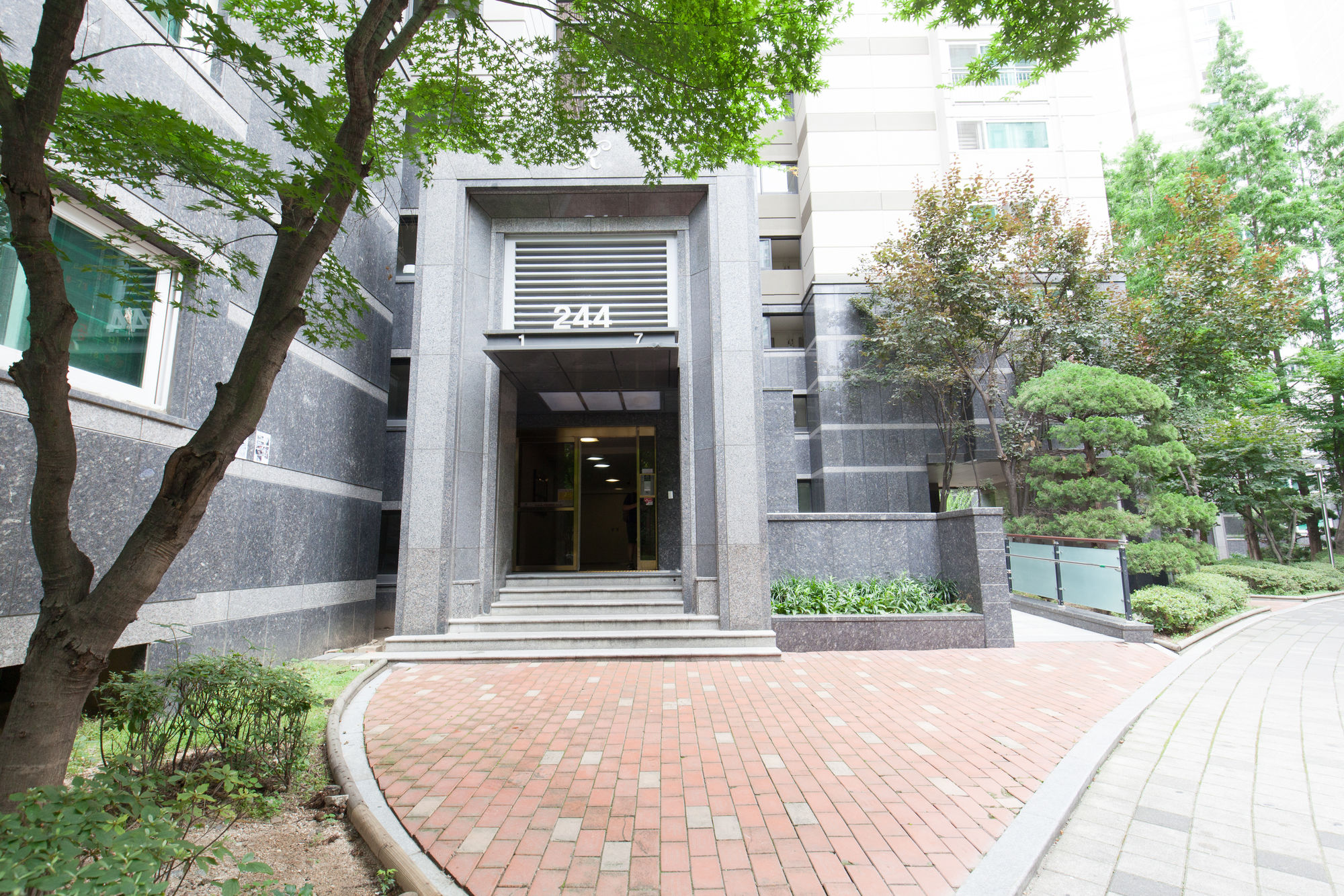 Ricenz Condominium Tower Seoul